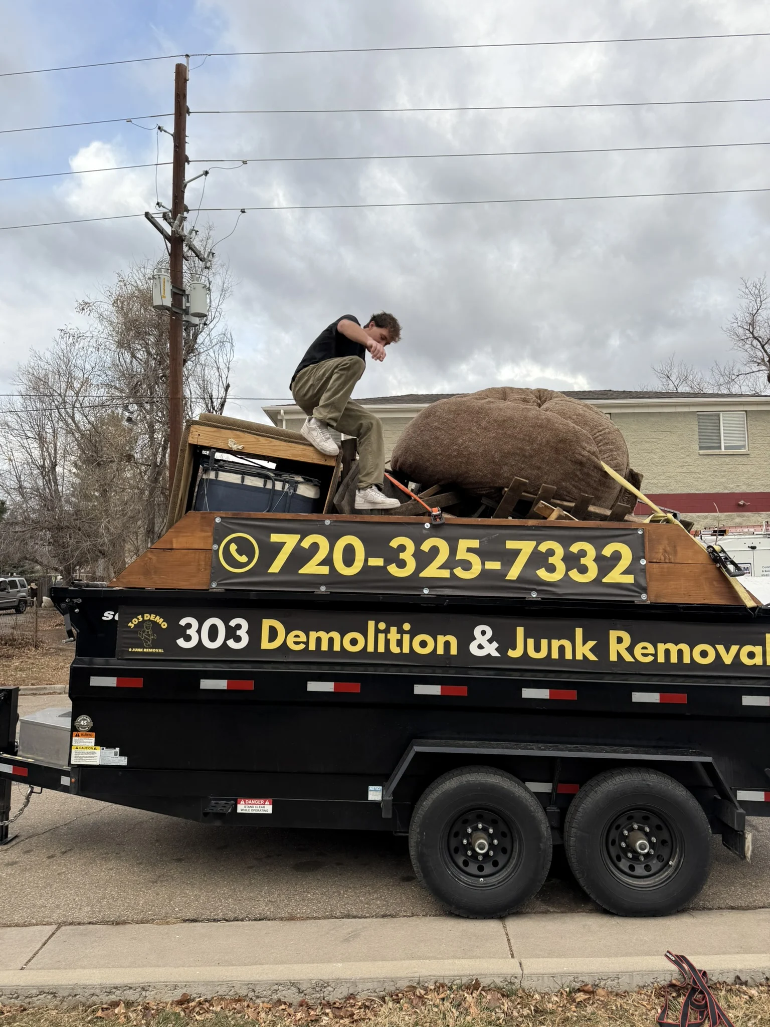 garage cleanout and junk hauling in Boulder CO